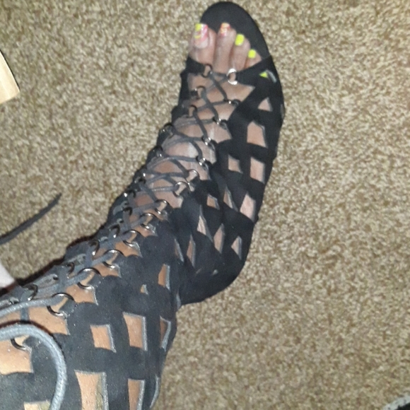 Knee HigH Hills - Picture 3 of 6